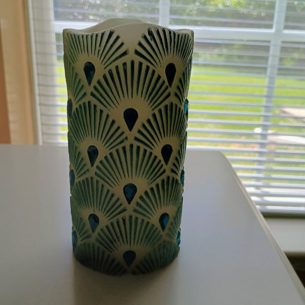PIER 1 BLUE & WHITE DECORATIVE FLAMELESS LED CANDLE W/PEACOCK TAIL MOTIF